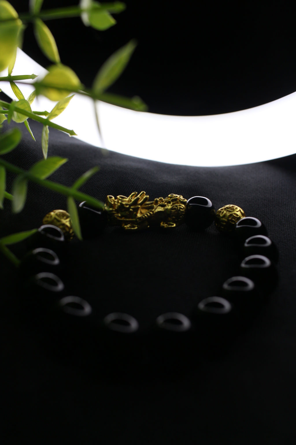 OBSIDIAN & GOLD PIXIU DRAGON BRACELET